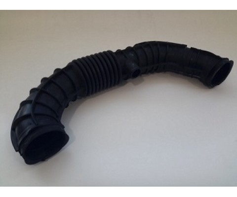 HAVA FİLTRE HORTUMU FORD TRANSİT 06> 2.2 TDCİ FİLTRE TURBO ARASI