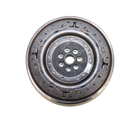 VOLAN RENAULT CAPTUR II 20 GRAND SC NIC IV 16 23 MEGANE IV 18 KADJAR 18 NISSAN QASHQAI II 18 1.5 BLUE dCi 7 VİTESLİ ÇİFT KAVRAMA DİŞ SAYISI: 137