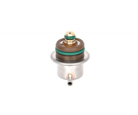 YAKIT BASINÇ REGULATÖRÜ BORA 2.0 98-05 -GOLF III-IV-V 1.8T-2.0 91-08 -A2 1.6 02-05 -A3 1.6-1.8 00>